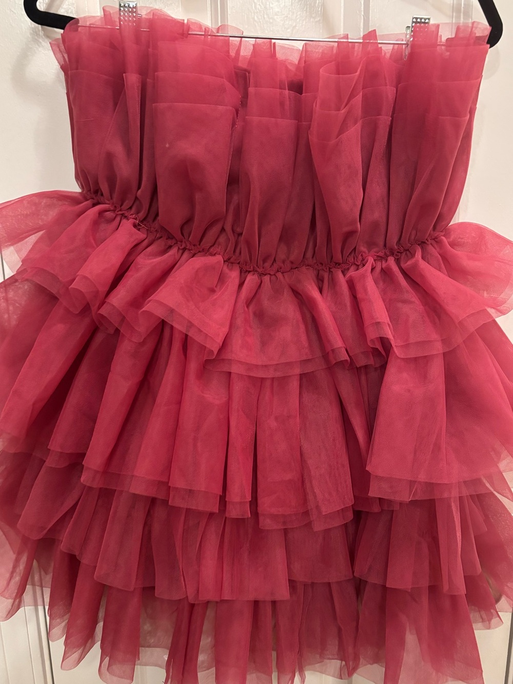 Altar'd State Daria Tulle Mini Dress S Berry Strapless Tiered Ruffle Layers NWT - Picture 4 of 7